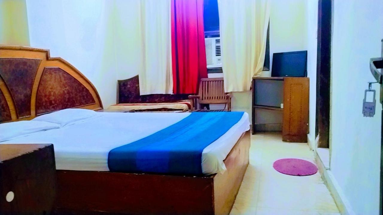 Hotel Maharaja Continental - Нью-Дели Экстерьер фото